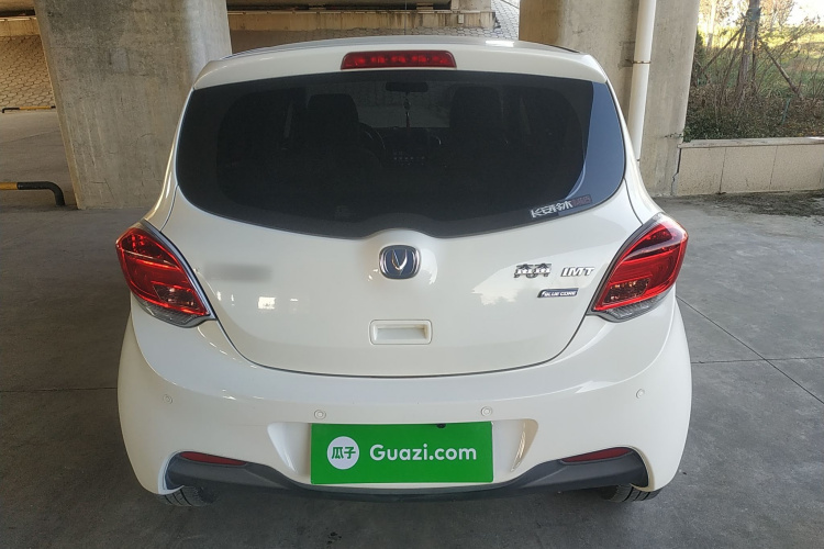 长安 奔奔 2015款 1.4L IMT豪华型 国V车身外观6004