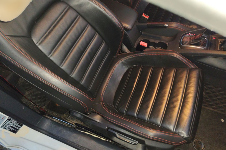 大众 尚酷 2011款 2.0TSI R-Line局部细节41