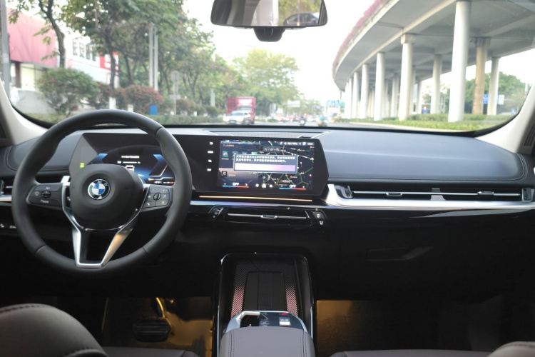 宝马X1 2023款 sDrive25Li X设计套装中控内饰7006