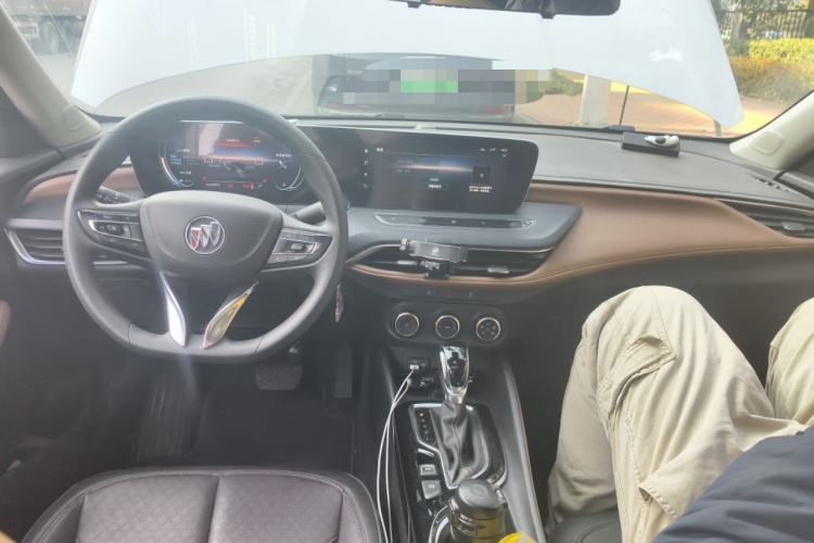 别克 威朗 2022款 Pro 533T 乐享版中控内饰7002