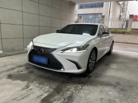 雷克萨斯ES 2018款 200 卓越版 国V