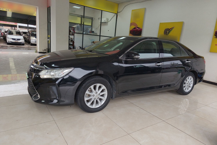 丰田 凯美瑞 2016款 2.0G 十周年纪念领先版车身外观4