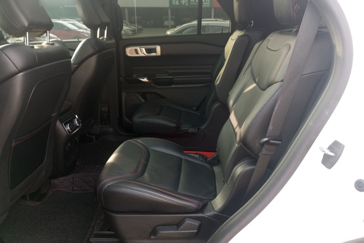 福特 探险者 2020款 EcoBoost 285 四驱运动版ST-LINE 6座中控内饰21