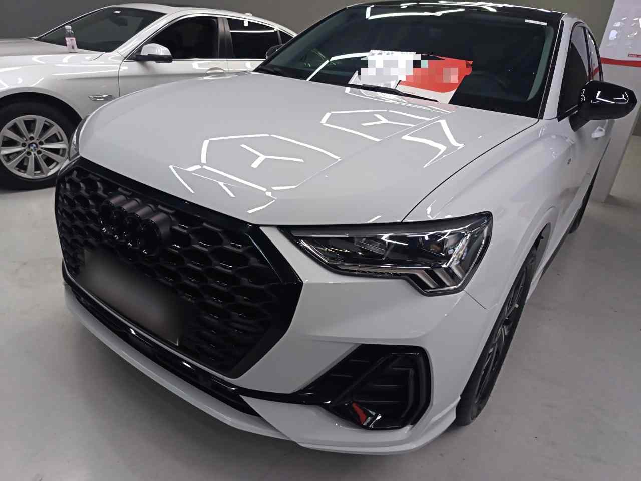 奥迪Q3 Sportback 2023款 改款 40 TFSI 时尚型(2)