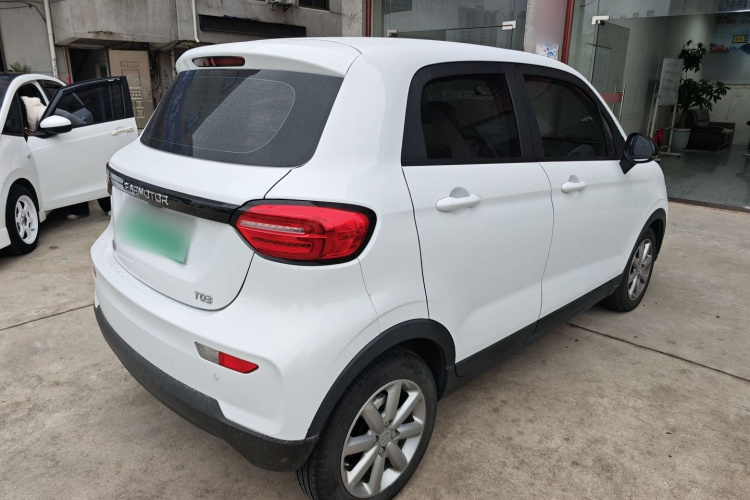 零跑汽车 零跑T03 2022款 玛瑙版车身外观6005