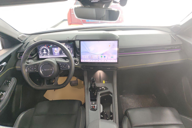 领克03 2023款 2.0TD DCT劲Pro中控内饰12