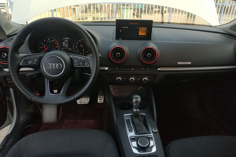 奥迪A3 2020款 改款 Sportback 35 TFSI 进取型 国VI中控内饰12