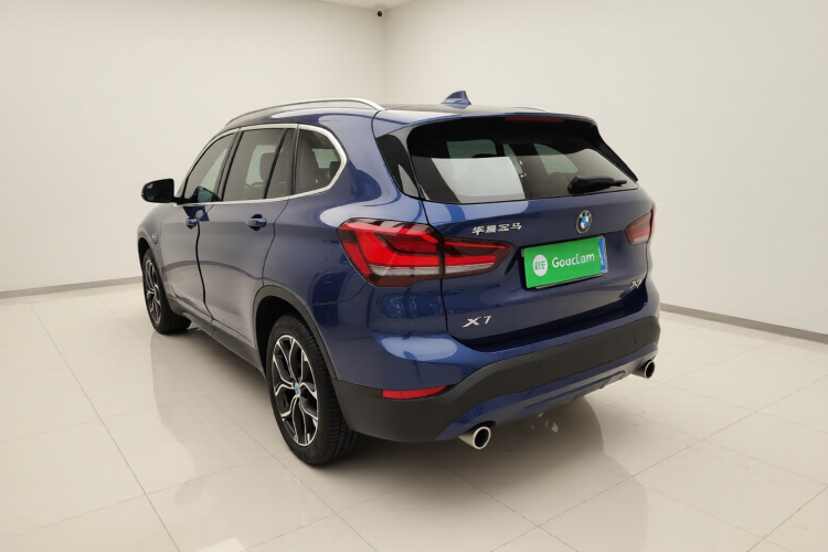 宝马X1 2021款 改款 sDrive25Li 领先型车身外观5