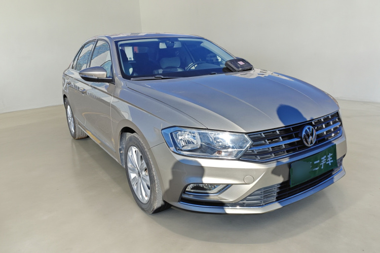 大众 宝来 2016款 1.6L 自动舒适型车身外观3