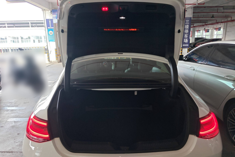 奔驰CLS 2020款 CLS 300 动感型中控内饰23