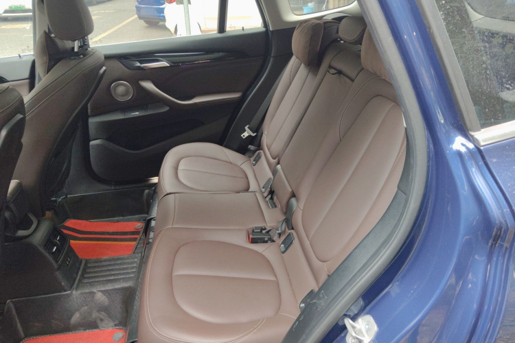 宝马X1 2021款 sDrive25Li 领先型中控内饰7004