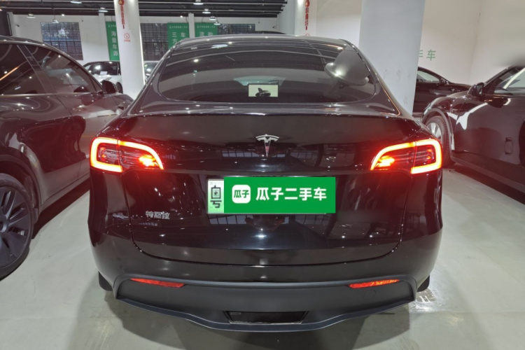 特斯拉 Model Y 2024款 后轮驱动版车身外观6004