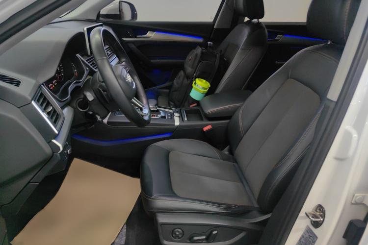 奥迪Q5L 2018款 40 TFSI 荣享时尚型 国VI局部细节19