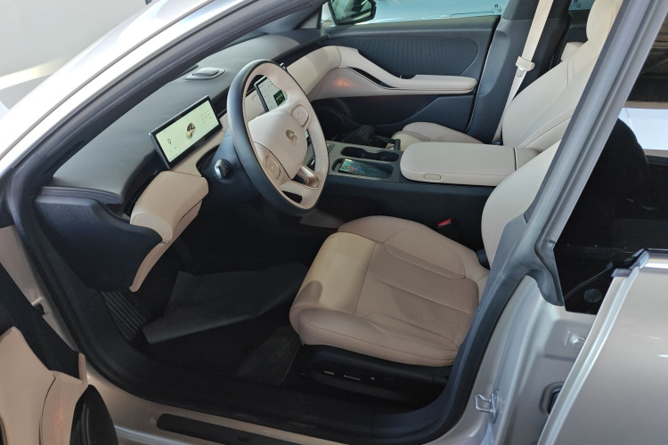 蔚来ET5T 2023款 75kWh Touring中控内饰19