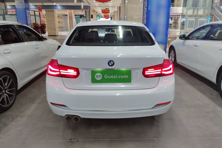 宝马3系 2019款 320Li 时尚型车身外观6