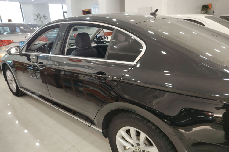 大众 迈腾 2019款 280TSI DSG 舒适型 国VI车身外观6003