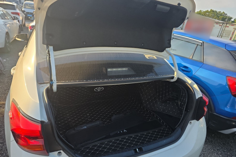 丰田 雷凌 2017款 改款 185T CVT精英版 国V局部细节23