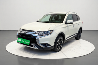 三菱 欧蓝德 2020款 2.4L 四驱致享版 7座