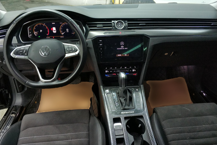 大众 迈腾 2020款 330TSI DSG 豪华型中控内饰12