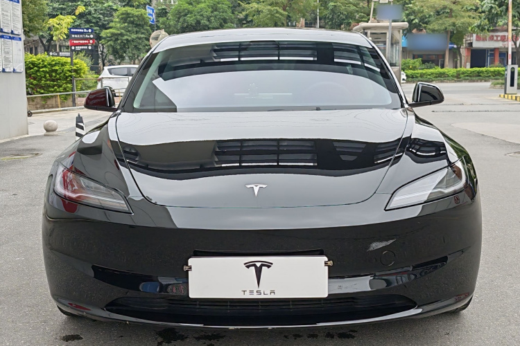 特斯拉 Model 3 2023款 长续航全轮驱动版车身外观6001