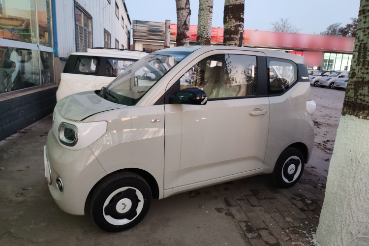 五菱汽车 宏光MINIEV 2024款 第三代 215km 青春版车身外观6003