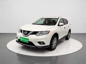 日产 奇骏 2015款 2.0L CVT舒适MAX版 2WD