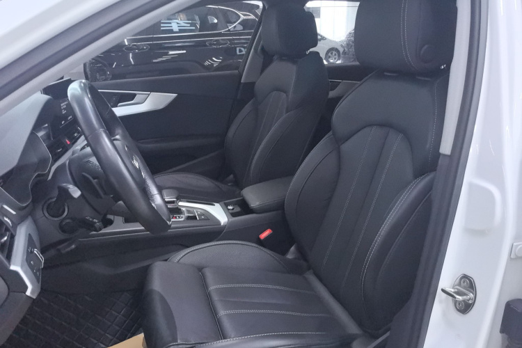 奥迪A4L 2022款 40 TFSI 时尚动感型局部细节19