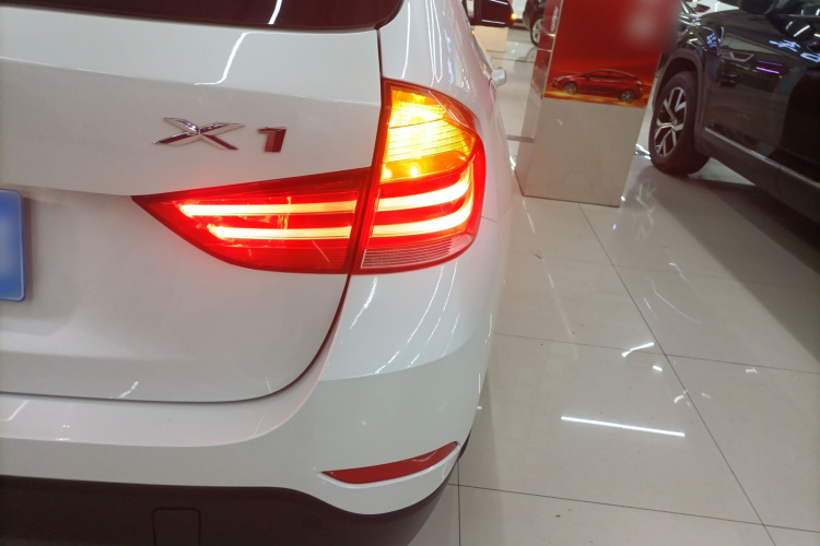 宝马X1(进口) 2012款 sDrive18i豪华型车身外观6006