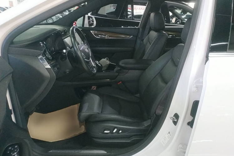 凯迪拉克XT5 2016款 28T 四驱领先型中控内饰19