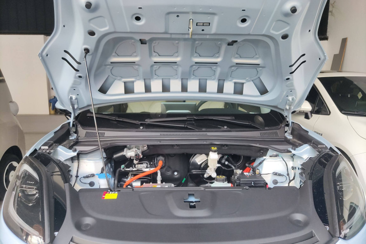 五菱汽车 缤果S 2025款 325km 尊享款机舱底盘24