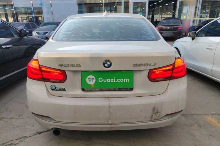 宝马3系 2016款 320Li 进取型车身外观6