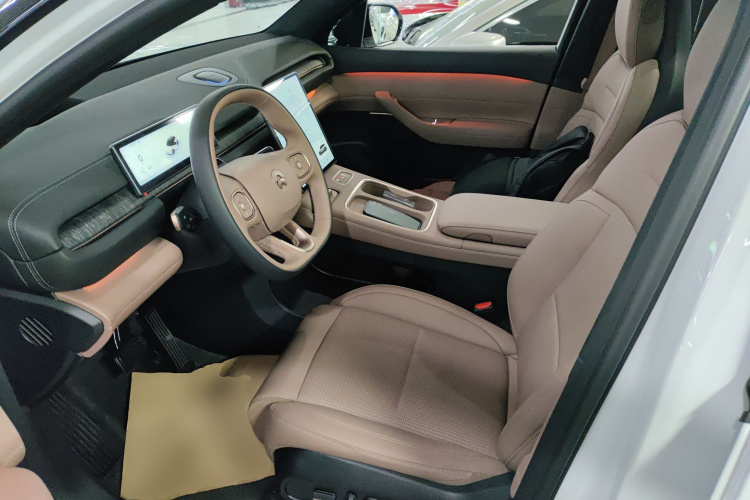 蔚来ES6 2024款 75kWh中控内饰19