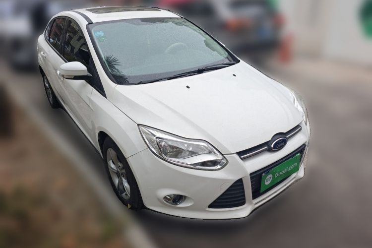 福特 福克斯 2012款 三厢 1.6L 自动风尚型车身外观6002