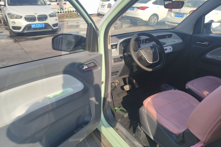 五菱汽车 宏光MINIEV 2021款 马卡龙时尚款 磷酸铁锂中控内饰7003