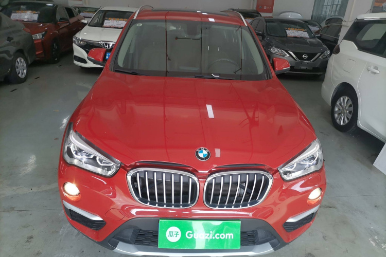 宝马X1 2019款 sDrive18Li 尊享型车身外观2