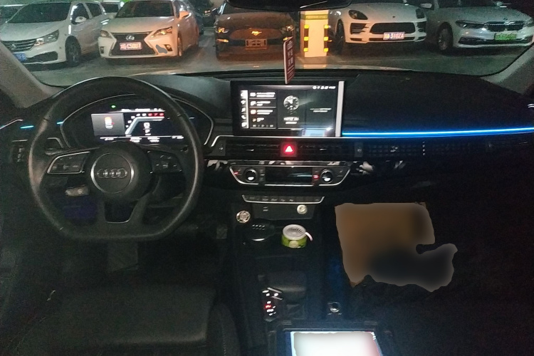 奥迪A4L 2022款 40 TFSI 豪华动感型中控内饰12