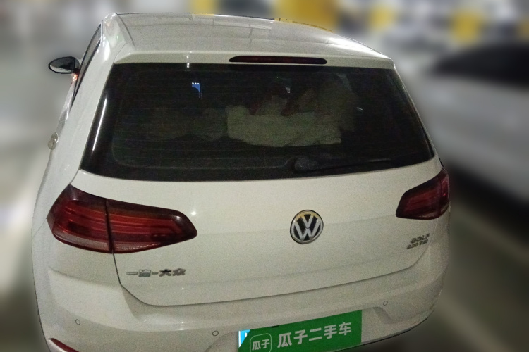 大众 高尔夫 2018款 230TSI 自动舒适型车身外观6