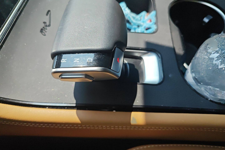 理想汽车 理想ONE 2021款 增程6座版局部细节18