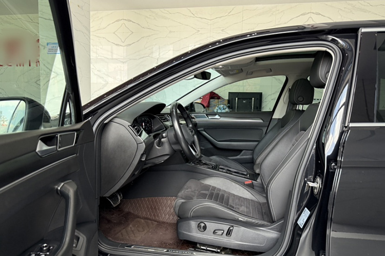大众 迈腾 2020款 330TSI DSG 豪华型中控内饰7005