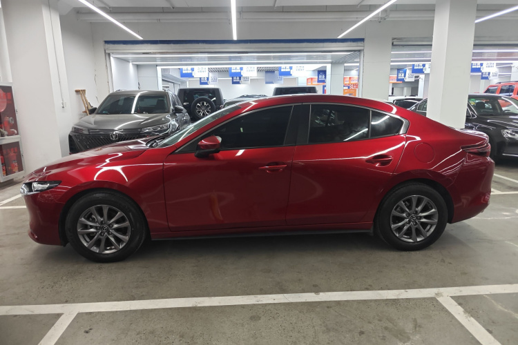 马自达3 昂克赛拉 2020款 1.5L 自动质悦天窗版车身外观4