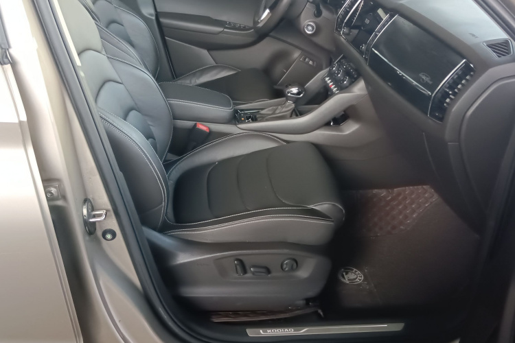 斯柯达 柯迪亚克 2018款 TSI380 7座四驱旗舰版局部细节41