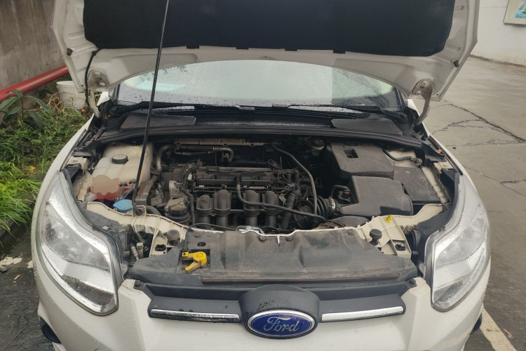 福特 福克斯 2012款 两厢 1.6L 自动舒适型局部细节24