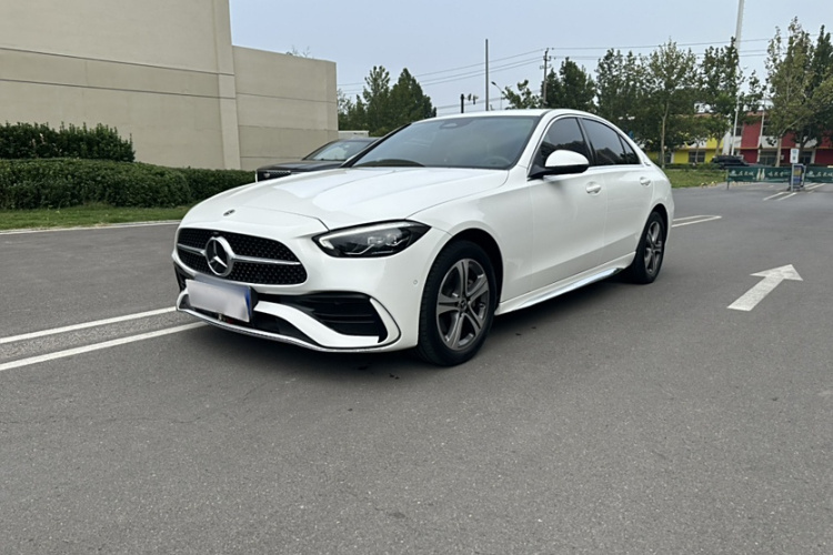 奔驰C级 2022款 改款 C 200 L 运动版车身外观1