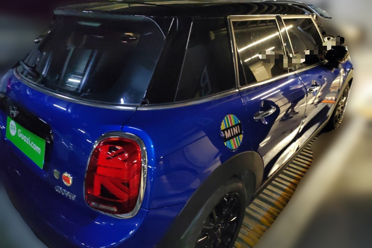 MINI 2019款 1.5T COOPER 经典派 五门版车身外观6005
