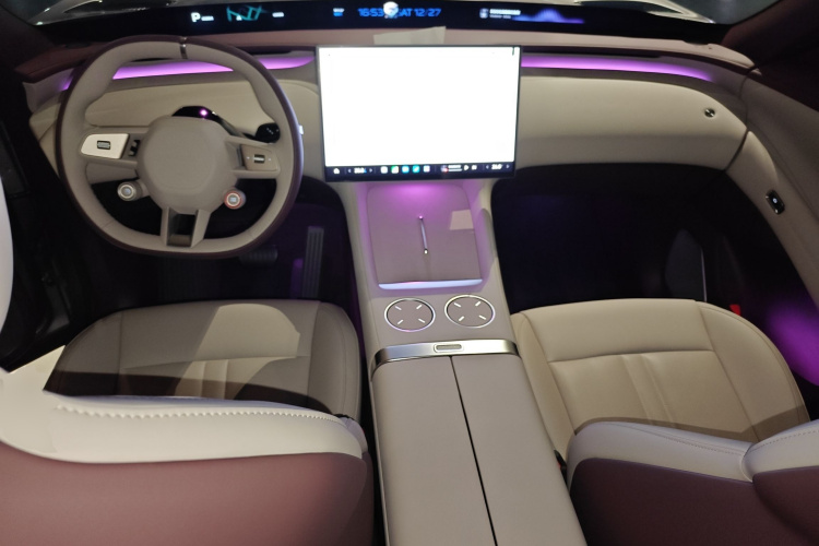 小米汽车 小米YU7 2025款 超长续航后驱版中控内饰12