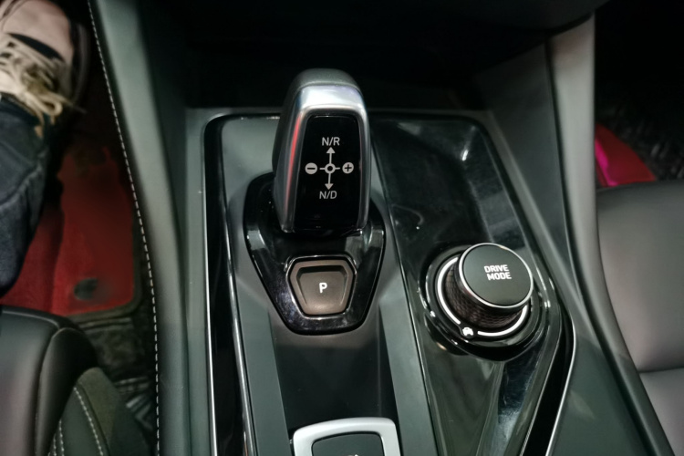 领克03 2022款 2.0TD DCT劲Plus局部细节18