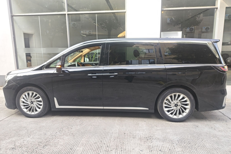 岚图汽车 岚图梦想家 2024款 PHEV 超长续航卓越版车身外观4