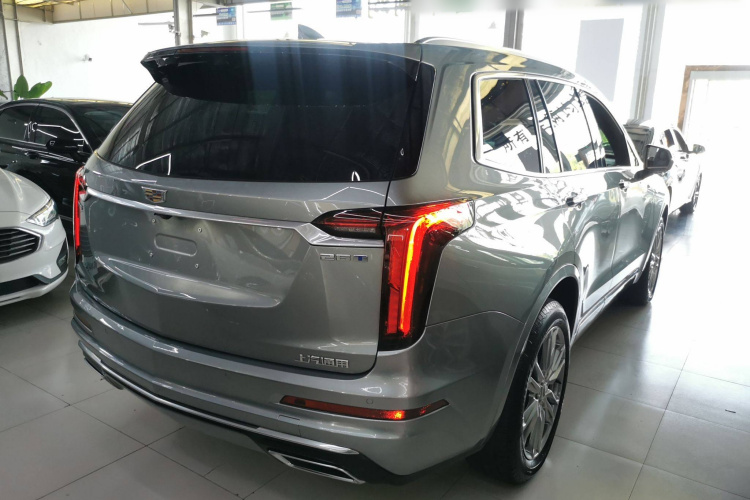 凯迪拉克XT6 2022款 2.0T 七座四驱豪华型车身外观6005