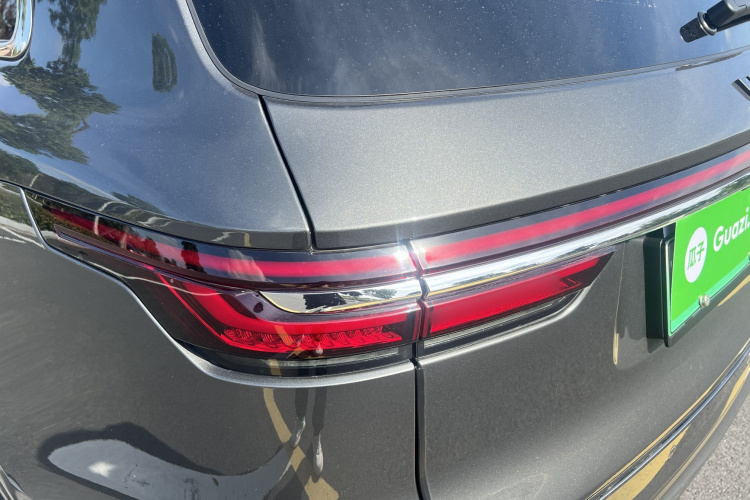 理想汽车 理想ONE 2020款 增程6座版车身外观6008