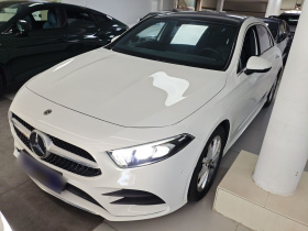 奔驰A级 2022款 改款 A 200 L 运动轿车动感型